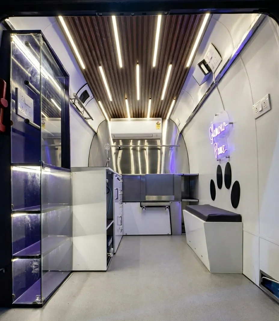 Grooming Van 1